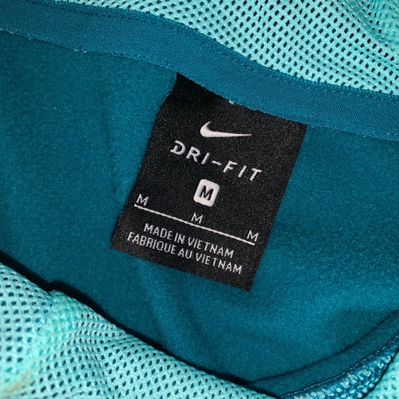 Nike Sweatshirt - Picture 2 of 3